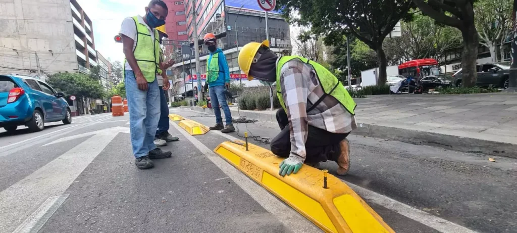 construir ciclovías, mejor que crear carreteras