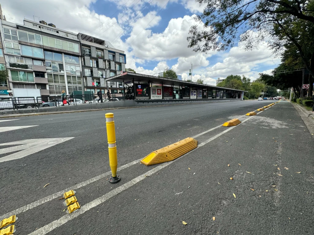 ciclovía en Eje 4 Sur X 2